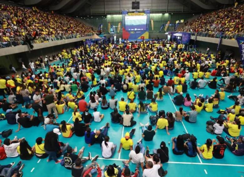 El Fan Zone de la Selección Colombia en el coliseo Iván de Bedout en la ciudad de Medellín. FOTO: Manuel Saldarriaga