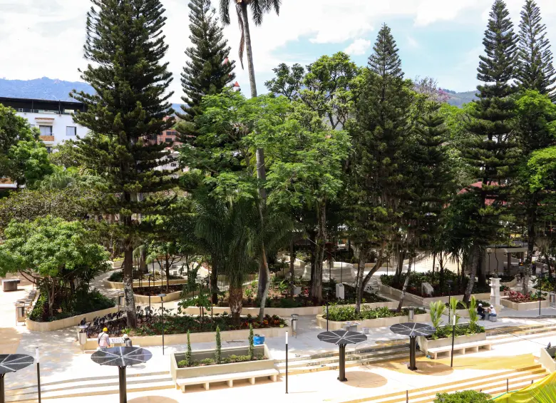 Copacabana salda una deuda histórica de 40 años con la renovación de su Parque Principal
