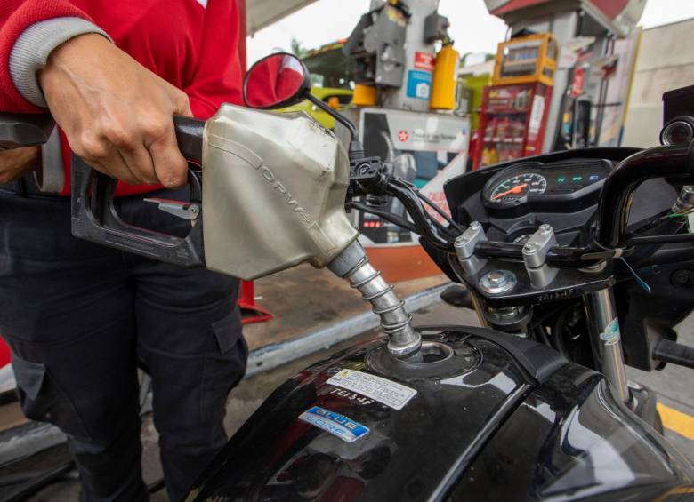 El incremento más reciente en el precio de la gasolina fue en julio, de $150, dejando el galón de gasolina en $9.180. FOTO Jaime Pérez