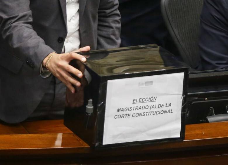La caja de las elecciones anteriores para magistrado (a) de la Corte Constitucional realizadas el 20 de mayo de este año. FOTO: COLPRENSA
