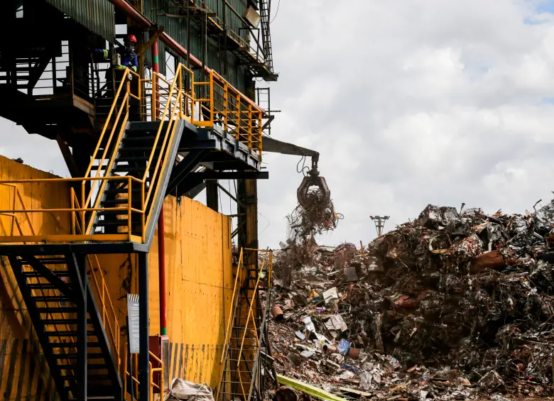 El Gobierno elevó a 35% los aranceles a productos siderúrgicos para proteger la industria nacional frente a importaciones de bajo costo. FOTO COLPRENSA. 