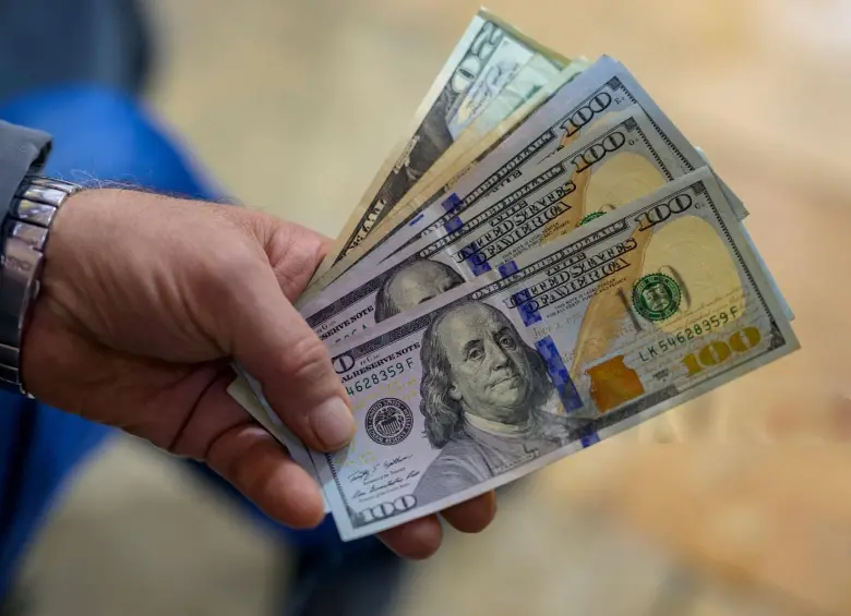 Dólar hoy en Colombia: abrió en $3.039 y cayó a mínimos desde 2018. FOTO: Getty.