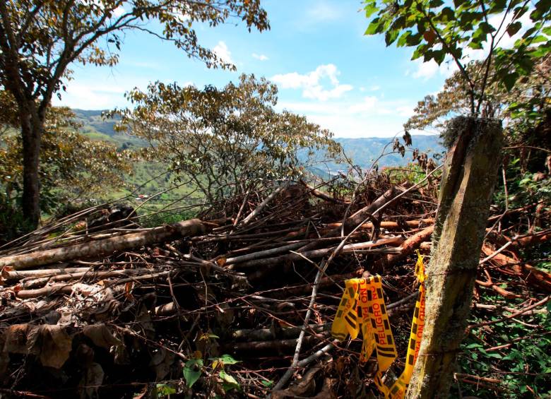 Los hallazgos de ambos cadáveres se registraron en caminos rurales de Andes y El Carmen de Viboral, en aparentes retaliaciones de estructuras criminales. FOTO: ARCHIVO