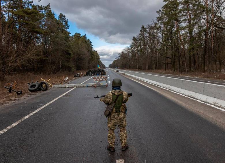 El conflicto entre Rusia y Ucrania sigue tornándose más profundo. Rusia insiste en que Ucrania acoja sus peticiones para dejar de atacarla. FOTO: EFE