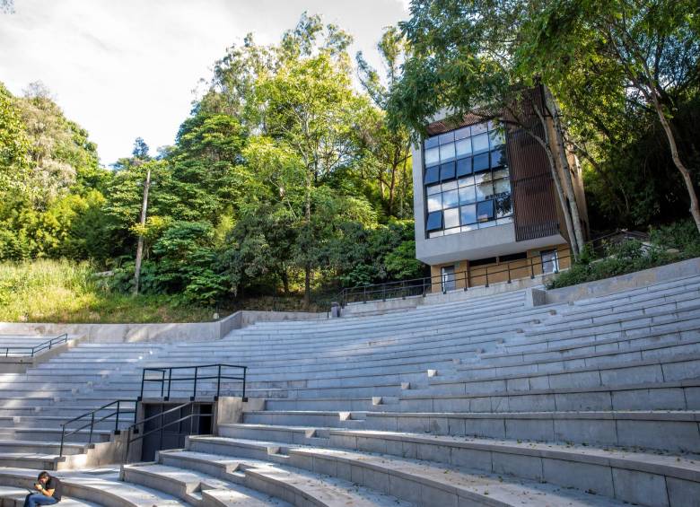 El Teatro al Aire Libre Carlos Vieco, ubicado en el Cerro Nutibara, estuvo cerrado desde 2014. En 2019 comenzaron las obras de recuperación. Hoy vuelve a abrir sus puertas. Foto: Carlos Alberto Velásquez