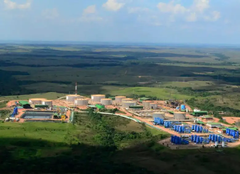 El despliegue incluye bombarderos B-2, drones kamikaze e interceptores THAAD de alto costo. FOTO: GETTY