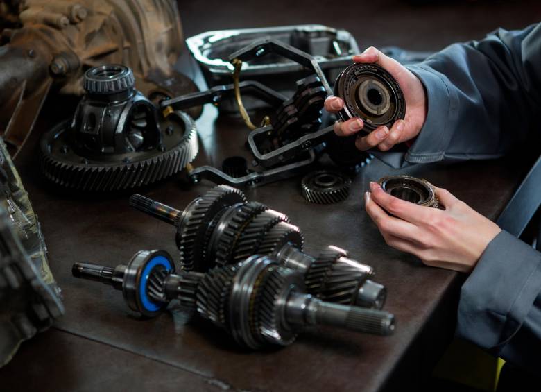 Los servicios de mantenimiento y reparación en talleres superan el alza de las autopartes y presionan el costo de tener vehículo en Colombia.. FOTO suministrada por InnoBrand