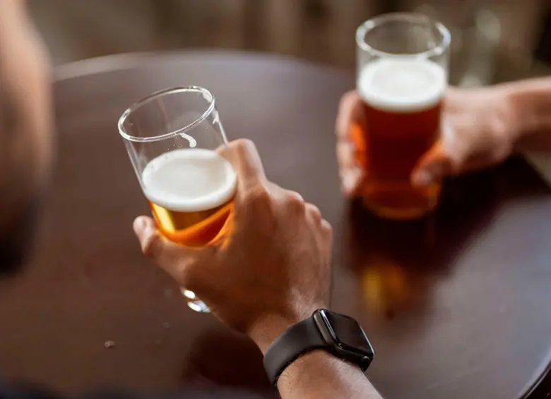 La cerveza o “pola” lidera las categorías de bebidas analizadas por Buzzmonitor, seguida por el ron, el café y el aguardiente en Colombia. FOTO cortesía Buzzmonitor