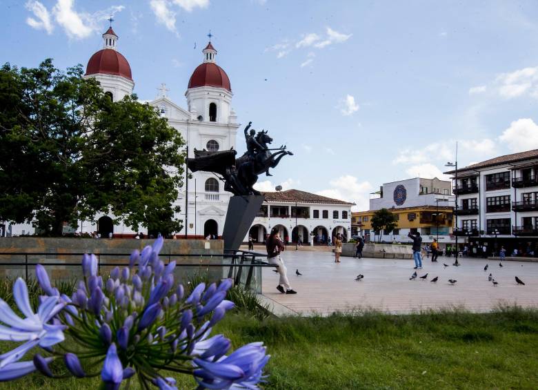 Panorámica del parque del municipio de Rionegro, eje de la economía del Oriente antioqueño. Foto: Julio César Herrera Echeverri