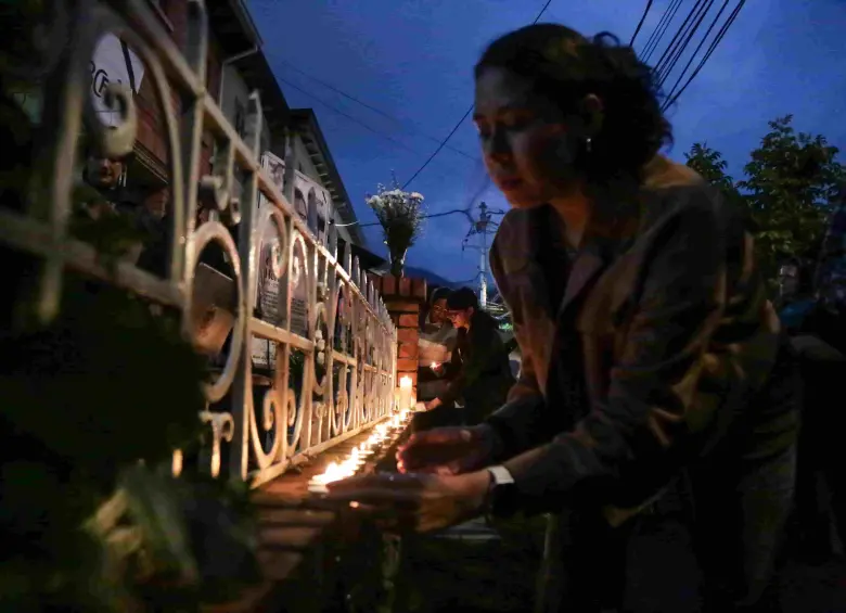 Periodistas se reunieron en Bogotá para honrar la memoria de Cristian Herrera. Foto: Colprensa