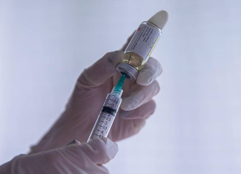 Por el momento, contra el virus covid-19 solo pueden aplicarse las vacunas aprobadas por las autoridades de salud a nivel munidla y nacional, en ningún caso medicamentos caseros o autorrecetados. FOTO CAMILO SUÁREZ