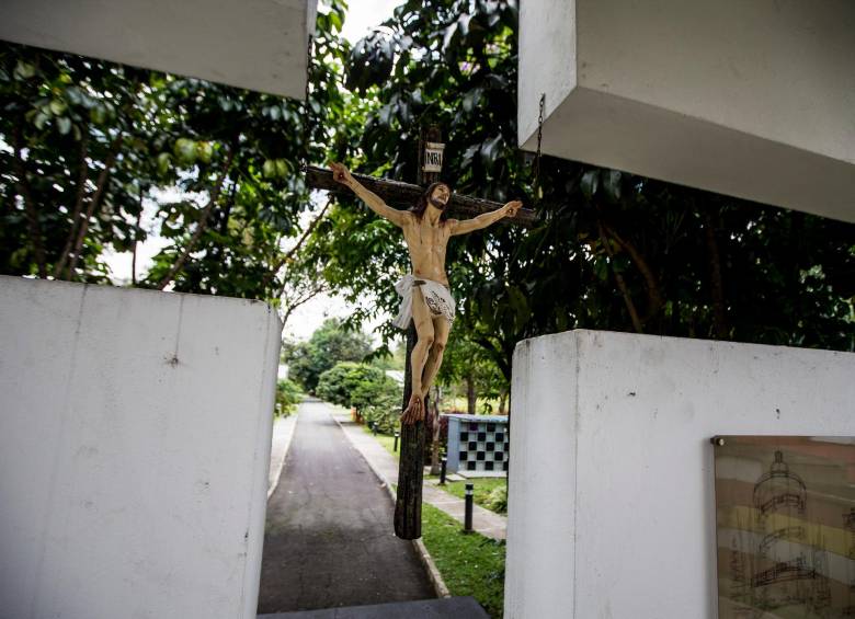 El Universal fue concebido como un cementerio laico. Sin embargo, en él caben las expresiones religiosas. FOTO Julio César Herrera