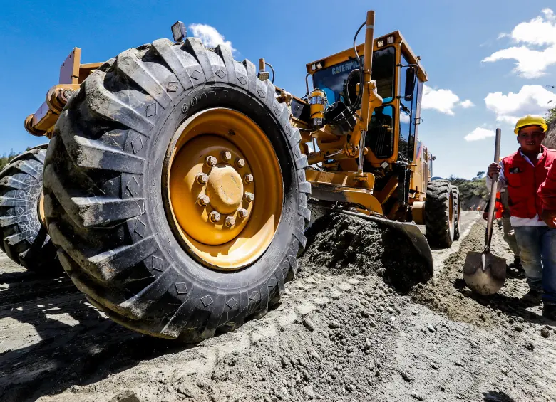 El cronograma de la Gobernación apunta a que las vías estén a mediados de 2027. FOTO Jaime Pérez. Archivo El Colombiano