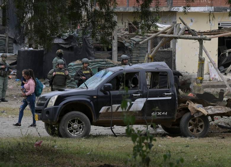 La disidencias al mando de “Iván Mordisco” adelantan un “plan pistola” en el departamento del Cauca contra soldados y policías, en el que se estarían pagando hasta $4 millones por cada asesinato. FOTO AFP