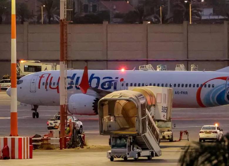 El ataque, ocurrido el 30 de septiembre en un avión donde la mayoría de pasajeros eran israelíes, finalizó con un aterrizaje de emergencia en Arabia Saudita tras ser reducido por la tripulación y los propios viajeros. FOTO: AFP