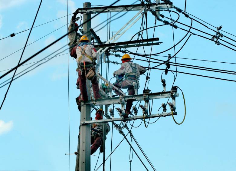 La posibilidad de un “apagón financiero” derivaría en una crisis que haría colapsar a 36 empresas del sector de energía eléctrica en Colombia. FOTO Juan Antonio Sánchez
