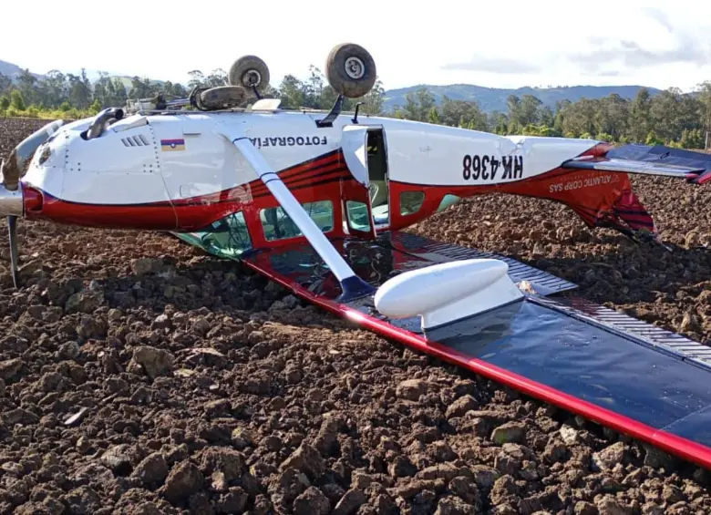 Accidente de avión en en Gachancipá, Cundinamarca. FOTO: Tomada de X 