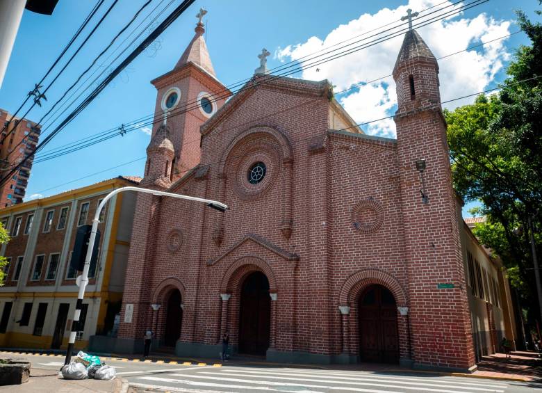La iglesia del Sufragio del barrio Boston de Medellín fue construida entre los años 1908 y 1920, y fue elevada a parroquia en 1922. FOTO Camilo Suárez