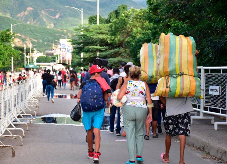 Se estima que un millón de colombianos se exiliaron en otros países huyendo de la guerra. La mayoría de ellos no han sido reconocidas como víctimas ante el RUV. Imagen de referencia. FOTO: COLPRENSA