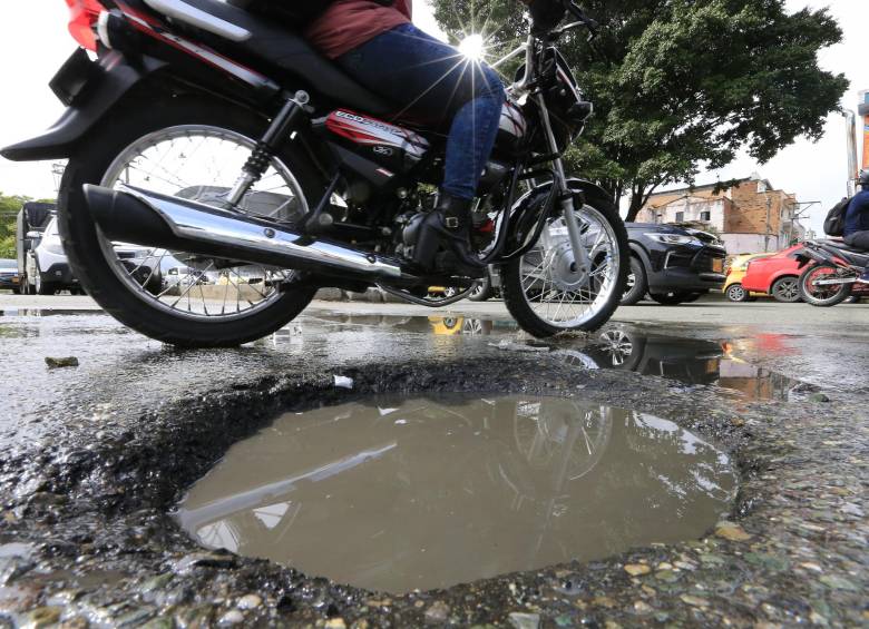 Demandas por accidentes de tránsito en huecos de Medellín y el Valle de Aburrá suman más de $20.000 millones