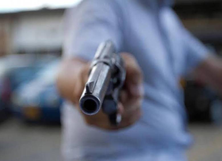 Nelson Steven Tarazona Rojas fue atacado a tiros por sicarios en una zona del centro de Bucaramanga. FOTO: Colprensa