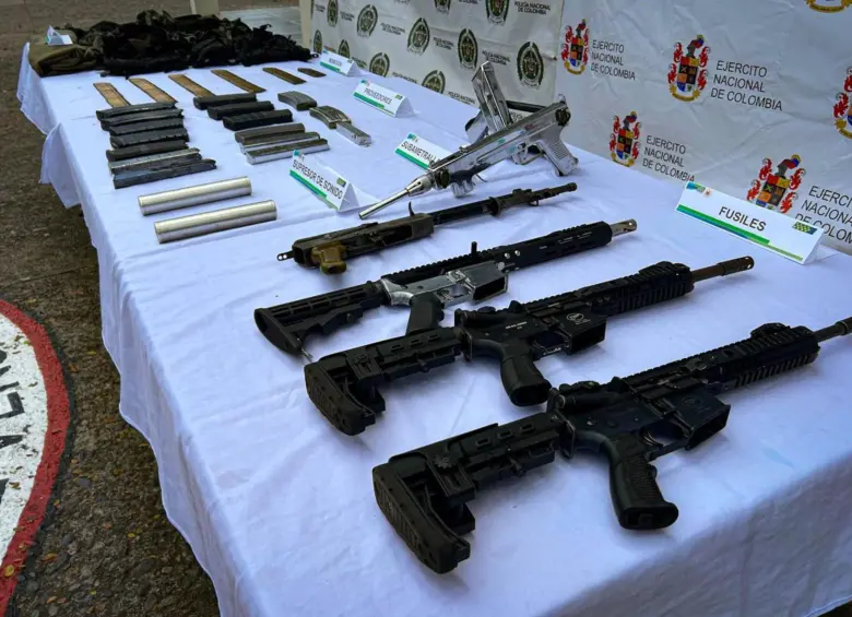Todo el material fue dejado a disposición de la Fiscalía General de la Nación, mediante coordinación con la Seccional de Investigación Judicial (Sijín) de la Policía Antioquia. FOTO Cuarta Brigada del Ejército. 
