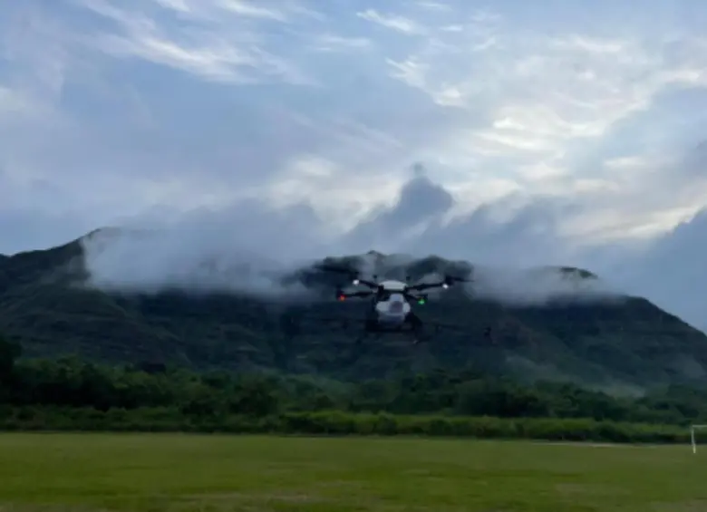 Drones con glifosato como nueva medida para erradicar la hoja de coca en Colombia. FOTO: Tomada de redes sociales @StateINL