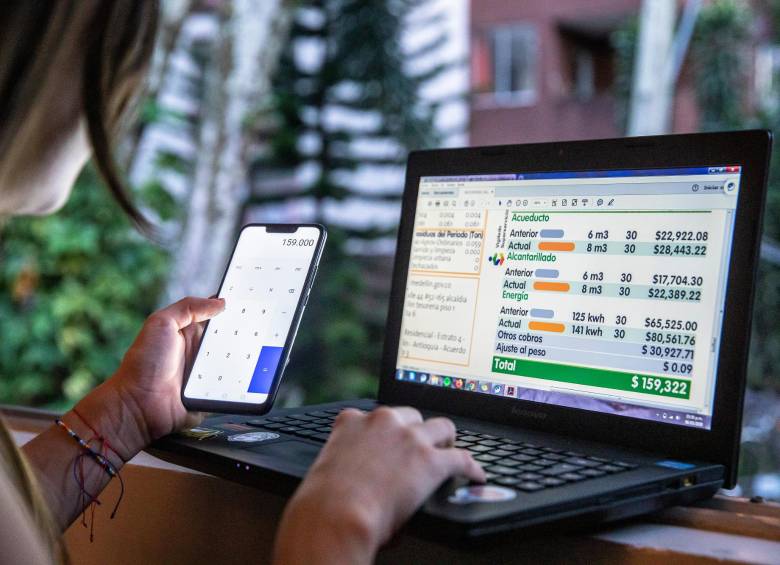 Cifras compartidas por Facebook indican que cerca de 90 millones de personas, por fuera de Colombia, están conectadas al menos a un negocio domiciliado en el país. FOTO carlos velásquez