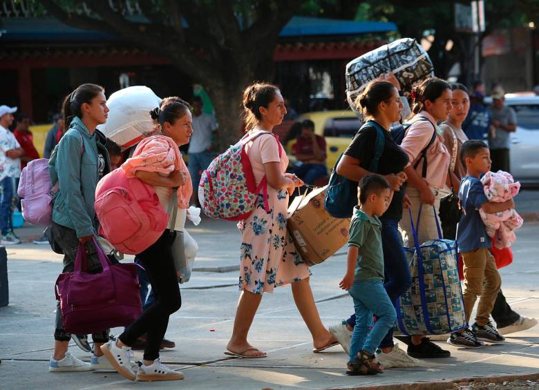 Los grupos armados han pasado puerta a puerta por algunos barrios de Tibú pidiendo a la comunidad que abandonen sus viviendas porque vendrán más enfrentamientos. Imagen de referencia. FOTO: Colprensa