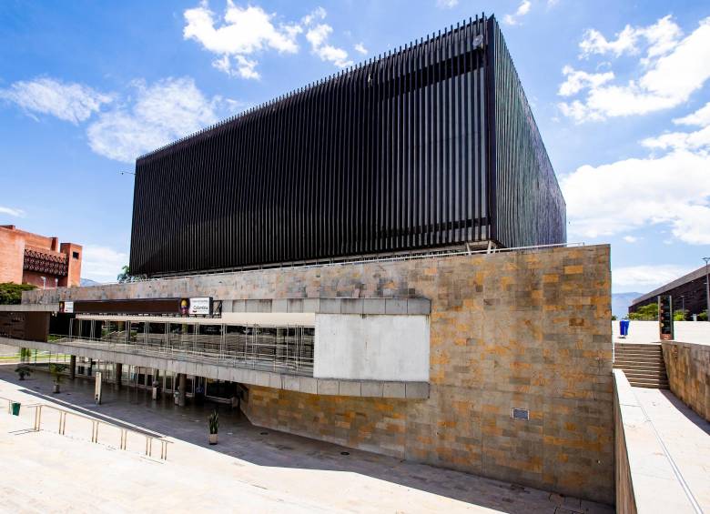 El robo de los 15 computadores se presentó en una oficina que la Secretaría de Hacienda tiene en arriendo en Plaza Mayor, pese a tener vigilancia las 24 horas del día. FOTO jaime pérez