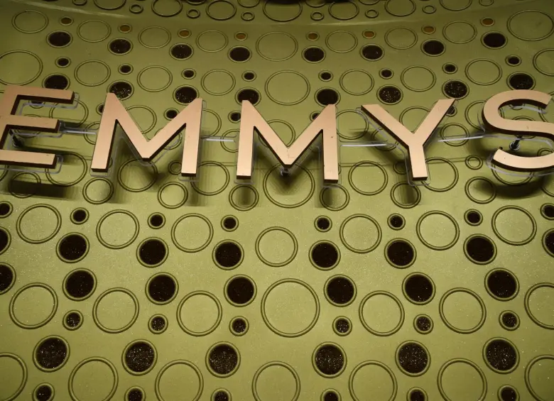 La alfombra roja de los Premios Emmys reunirá a las principales estrellas de la televisión y el streaming en el Peacock Theater de Los Ángeles. FOTO AFP