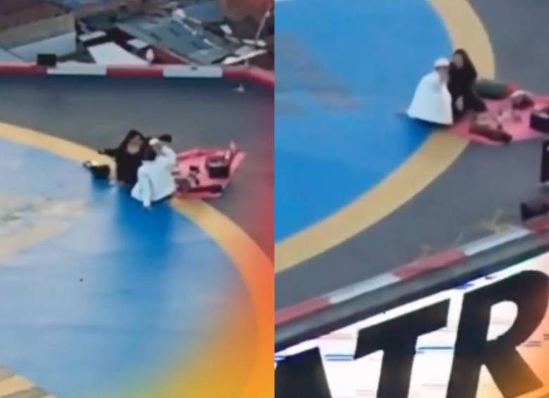 El joven organizó un picnic romántico en el helipuerto de la Torre Colpatria, con la ciudad de Bogotá como escenario de fondo. FOTO: Captura de video