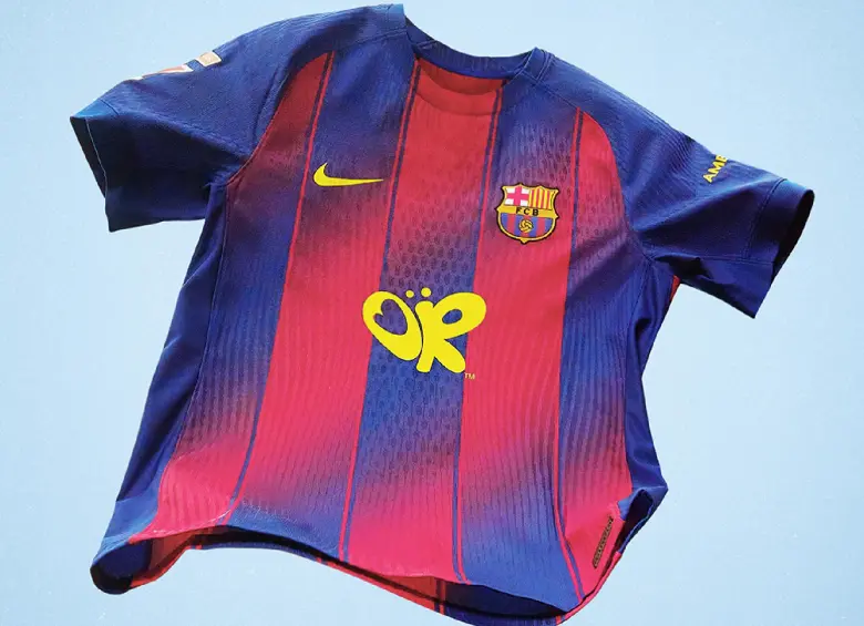 La camiseta del FC Barcelona para El Clásico del 10 de mayo lucirá el logo OR de Olivia Rodrigo, en el marco de la alianza entre el club y Spotify. FOTO cortesía Spotify