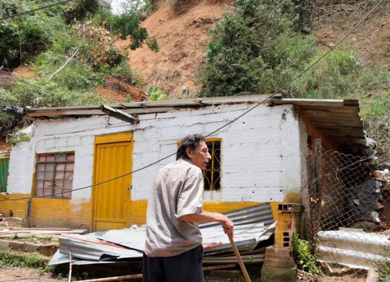 Viviendas y corredores viales se cuentan entre las afectaciones por el invierno en cuatro veredas de Caldas, Antioquia. FOTO Cortesía Alcaldía de Caldas