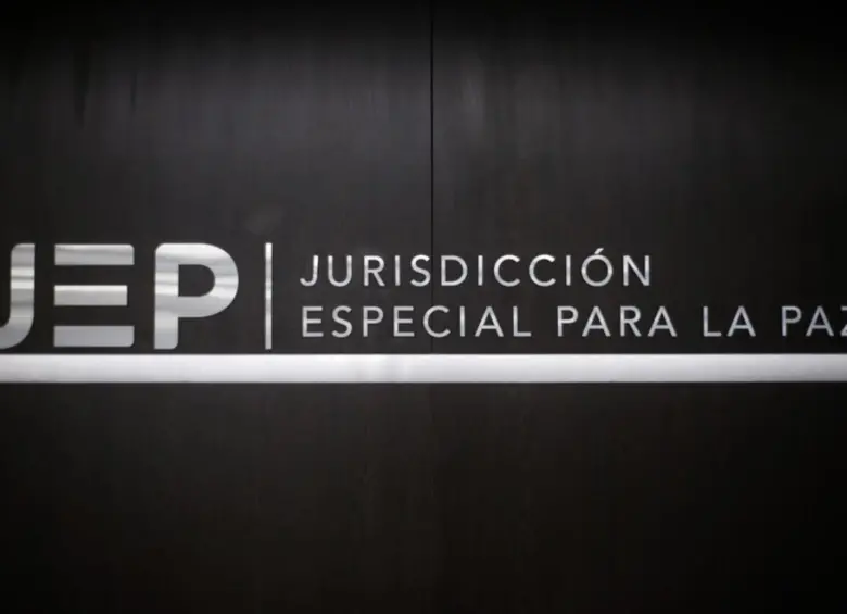 La decisión de la Jurisdicción Especial para la Paz ordenó que la sentencia especifique con claridad las labores y actividades concretas que cada uno de los condenados deberá cumplir. Foto: Colprensa.