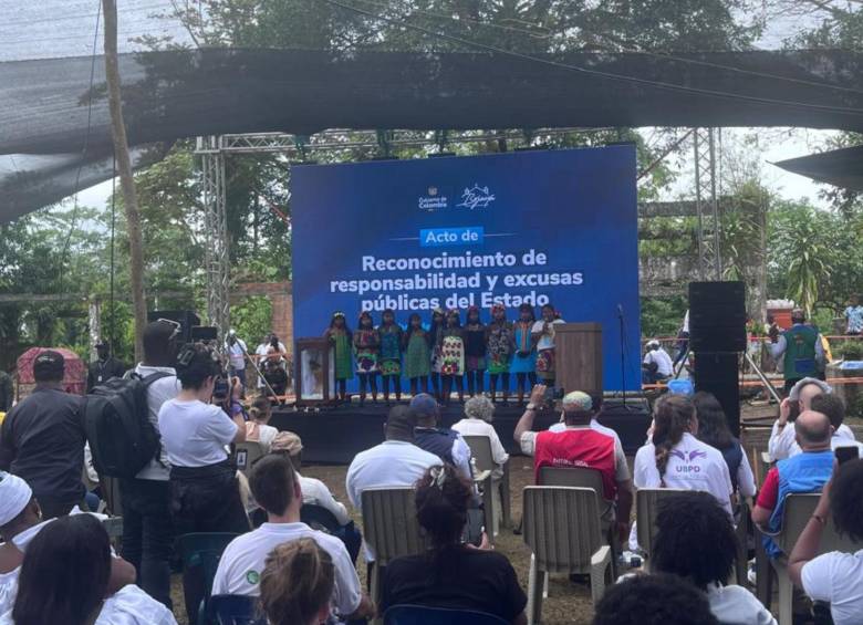 Tras dos décadas de la masacre, en liderazgo con el Ministerio de Defensa, se pidió perdón por la responsabilidad de las autoridades en lo ocurrido. Foto: Cortesía. 