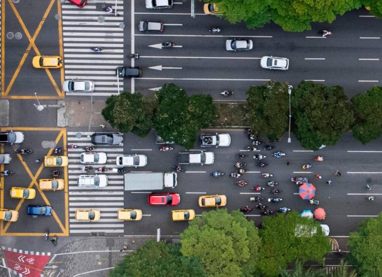 Cuando el grupo de vendedores caminaron por la Avenida San Juan. FOTO Cortesía Diego Pérez