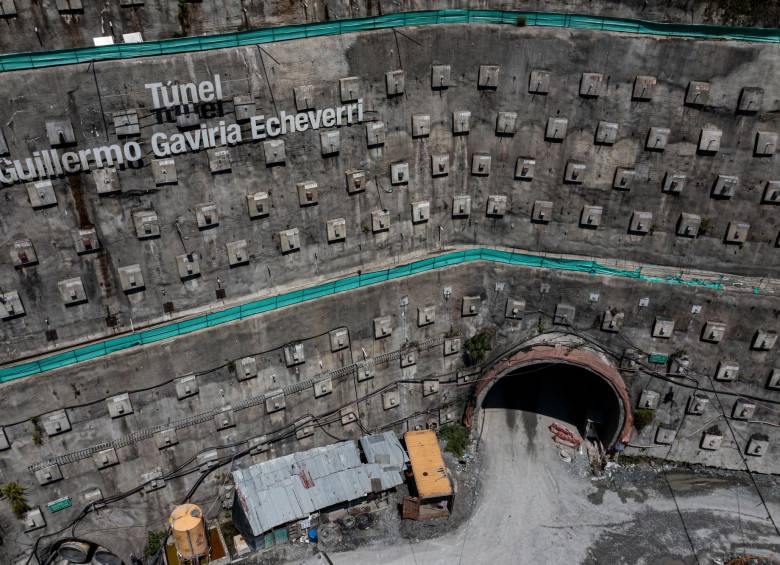 El túnel Guillermo Gaviria tiene su ingreso, desde Medellín, por este portal ubicado en Giraldo. Sale a Cañasgordas, también en el Occidente antioqueño. FOTO MANUEL SALDARRIAGA