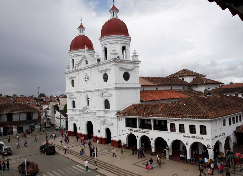 Rionegro se consolidó como uno de los principales nodos logísticos e industriales del Oriente antioqueño, pero el crecimiento económico no se tradujo en una reducción de la informalidad laboral. FOTO EL COLOMBIANO