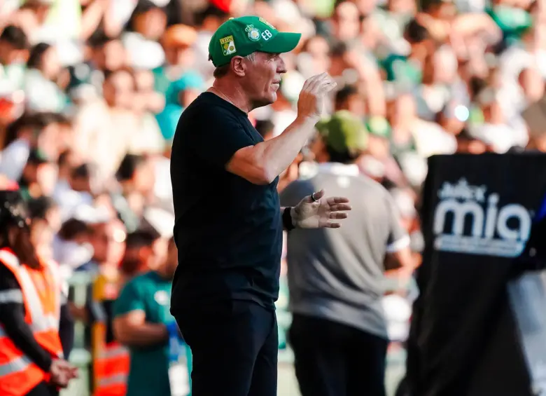 Eduardo Berizzo Magnolo, exfutbolista y director técnico argentino. FOTO: Redes sociales @clubleonfc