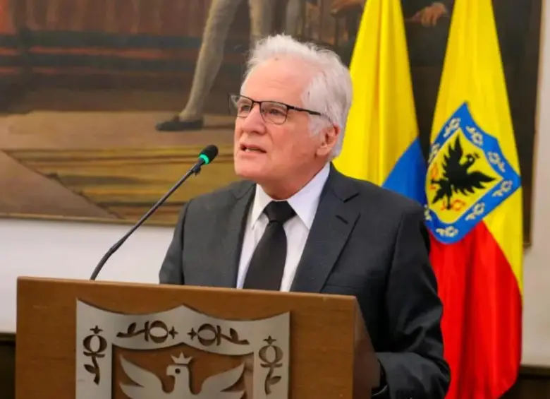 Miguel Uribe Londoño, padre de Miguel Uribe, quien oficializó su candidatura a la presidencia. FOTO: Cortesía