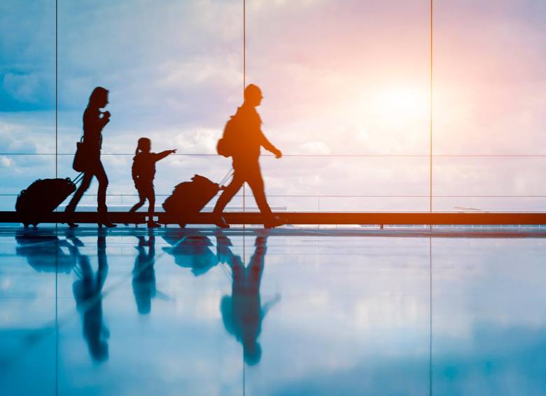 Miami, Aruba y Curazao aparecen entre los destinos con reducciones en sus tarifas promedio de vuelos para viajeros colombianos. FOTO MAGNIFIC