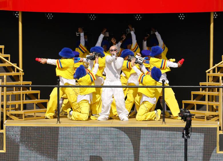J Balvin durante su presentación en el Mundial de Clubes en Estados Unidos. FOTO: GETTY