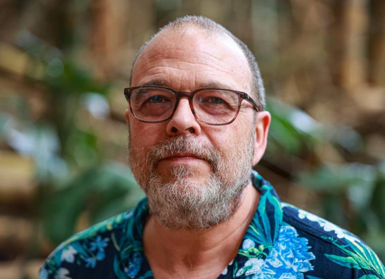 Camilos Jiménez Estrada, editor de renombre, publica su primera novela con Angosta: Desmadre. Foto: Manuel Saldarriaga.