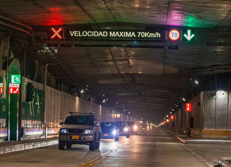 La idea de los trabajos que llevarán al cierre del Túnel de Oriente en las noches es que la infraestructura y todos los elementos funcionen en óptimas condiciones. FOTO: CARLOS VELÁSQUEZ