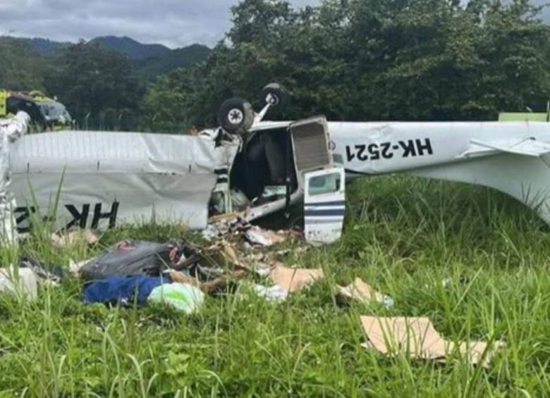 La avioneta se habría accidentado mientras despegaba, según comunicado de Aerocivil. Foto: redes sociales