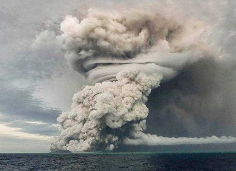 La gigantesca erupción generó tsunami en las costas de Tonga y puso en alerta a Japón; Chile y EE.UU. Foto: Servicio geológico de Tonga