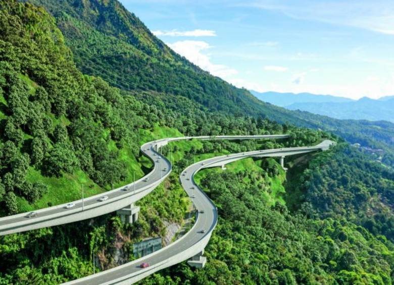Imagen modelada de cómo quedará la ampliación a doble calzada de la conexión vial Túnel de Oriente. FOTO cortesía odinsa