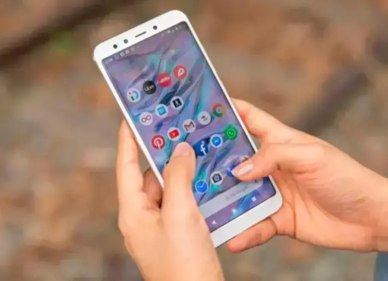 La legislación llega después de que Australia vetara en diciembre las redes sociales a los menores de 16 años. FOTO: SSTOCK