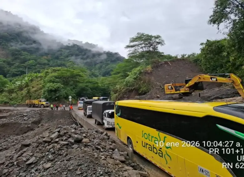 Paso por el sector de Godó, en la autopista que lleva al Urabá antioqueño. FOTO: imagen tomada de redes.